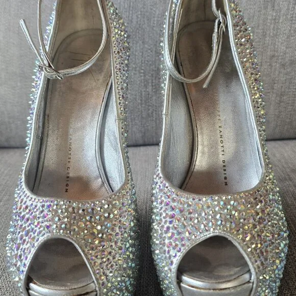 Giuseppe Zanotti Silver Leather Heelless Peep Toe Pumps - Picture 2 of 7